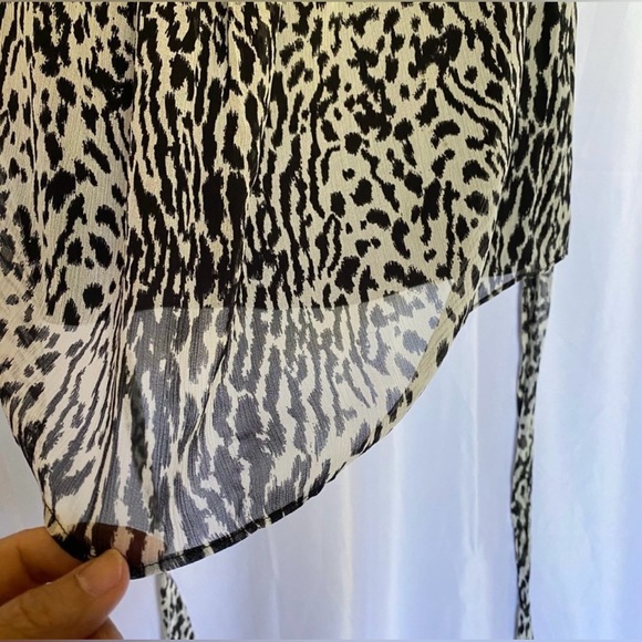 Banana Republic Black & White Animal Print Strapless Top Size: 10 Petite - Picture 5 of 6